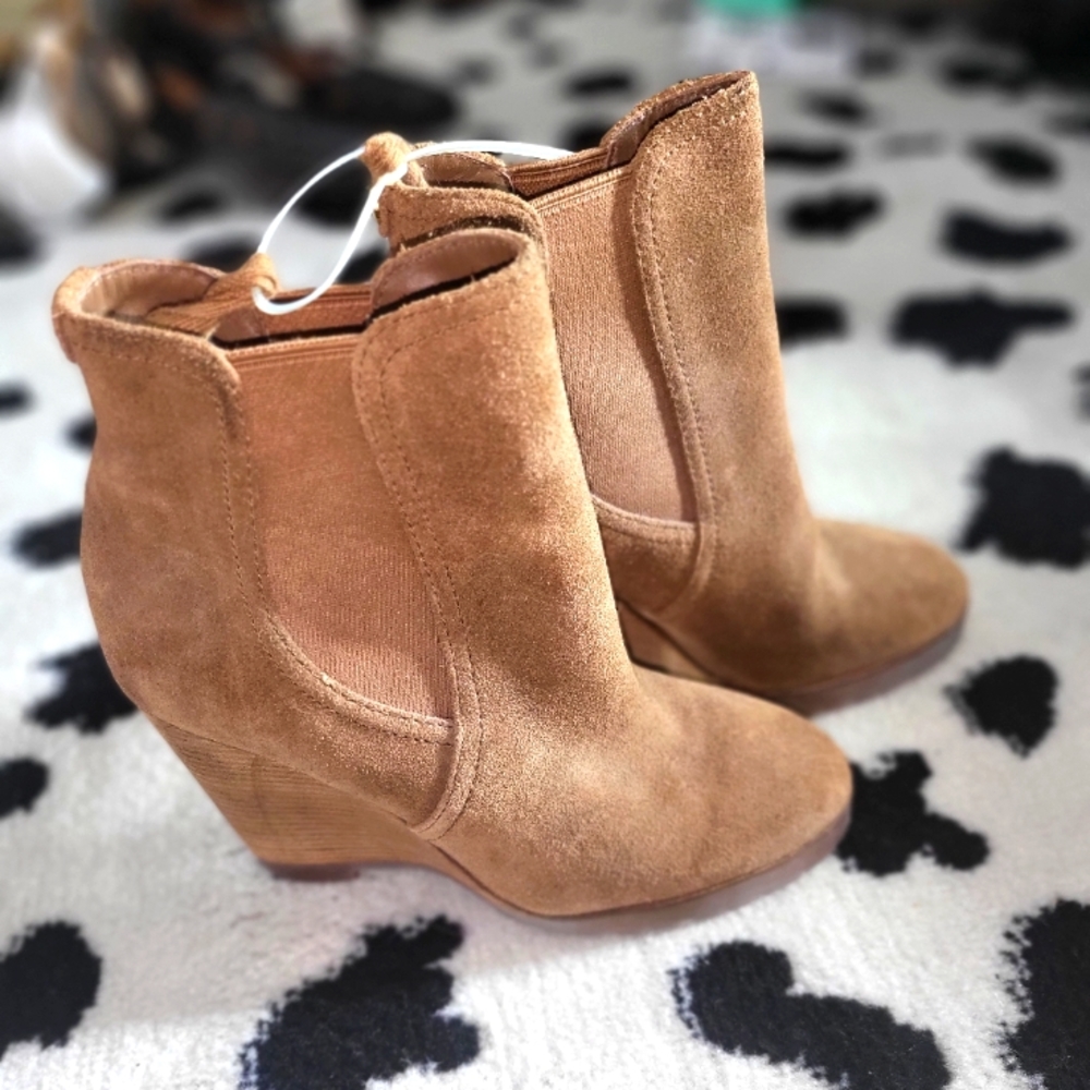 Michael Kors Tan Suede Wedge Ankle Boots Size 6.5